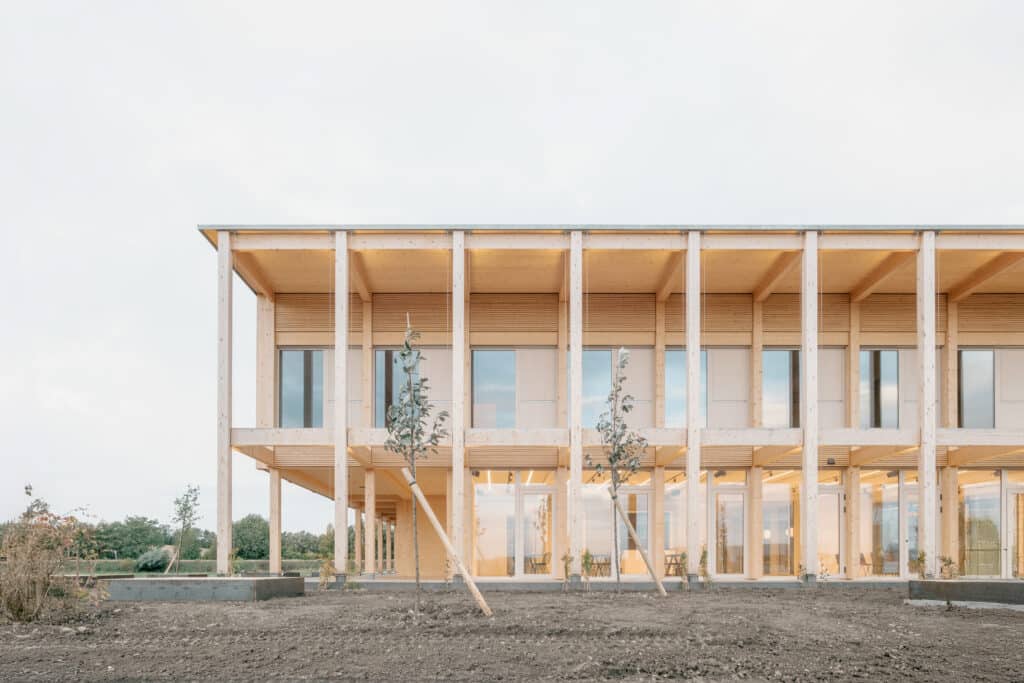 Windkraft Simonsfeld - Zubau Bürogebäude - Holzbau - Teilansicht außen